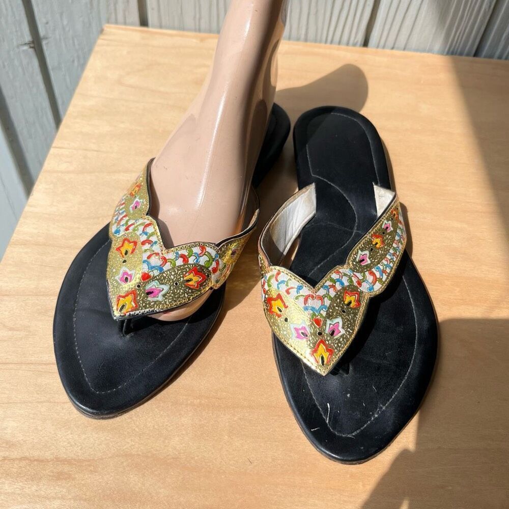 Vintage Indian Leather Sandals – Hand-Painted Gold Enamel – Size 7